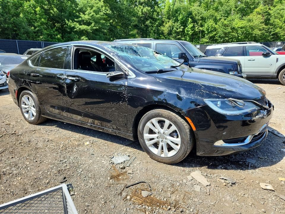 2017 CHRYSLER 200 LIMITED 4