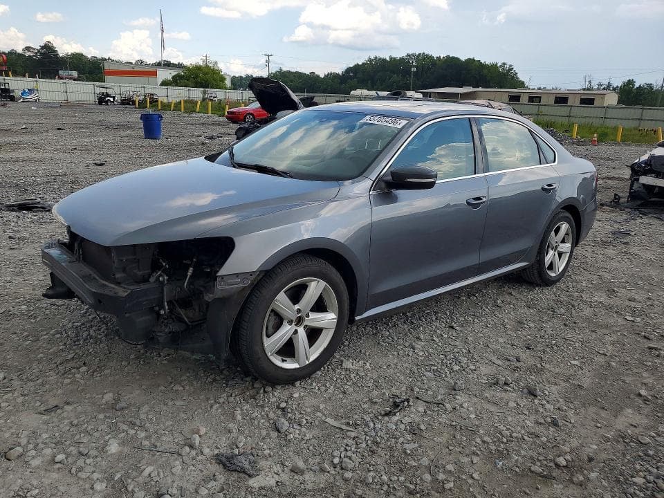 2013 VOLKSWAGEN PASSAT - 1