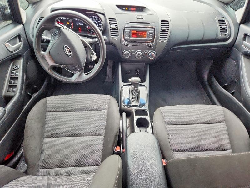 2017 KIA FORTE LX 8