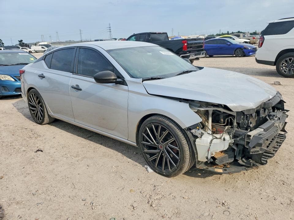 2019 NISSAN ALTIMA S 4