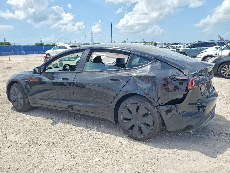 2026 TESLA MODEL 3 2