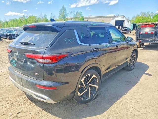 2022 MITSUBISHI OUTLANDER LE 4DR AWD 3