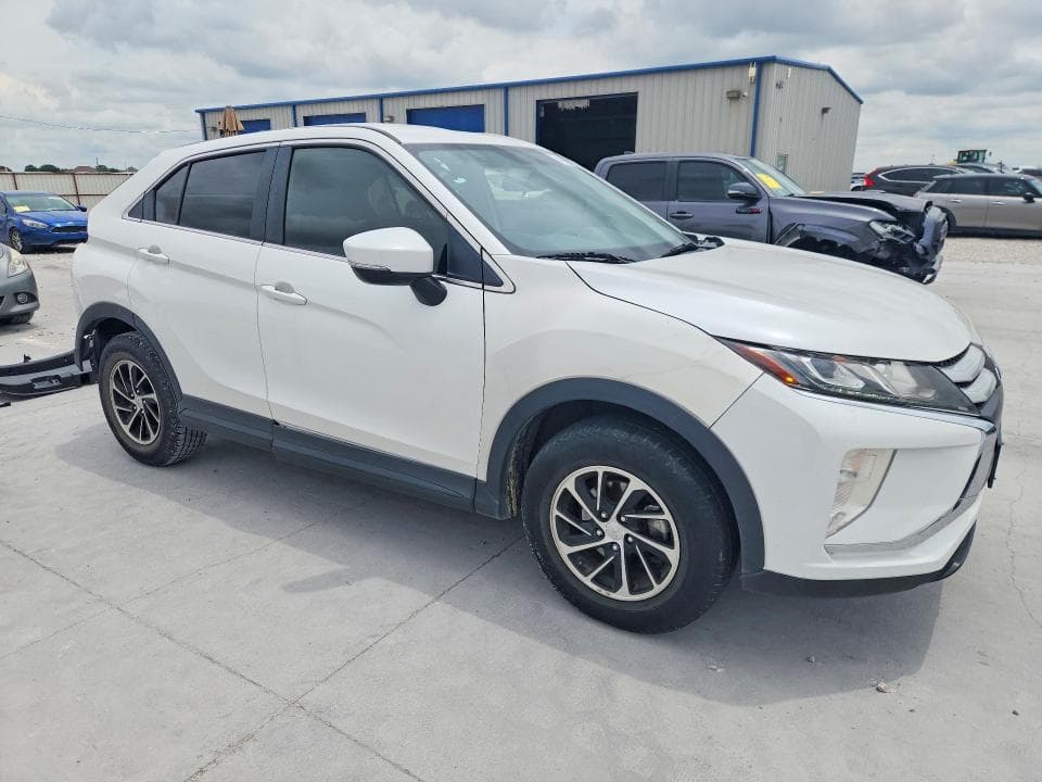 2020 MITSUBISHI ECLIPSE CROSS ES 4