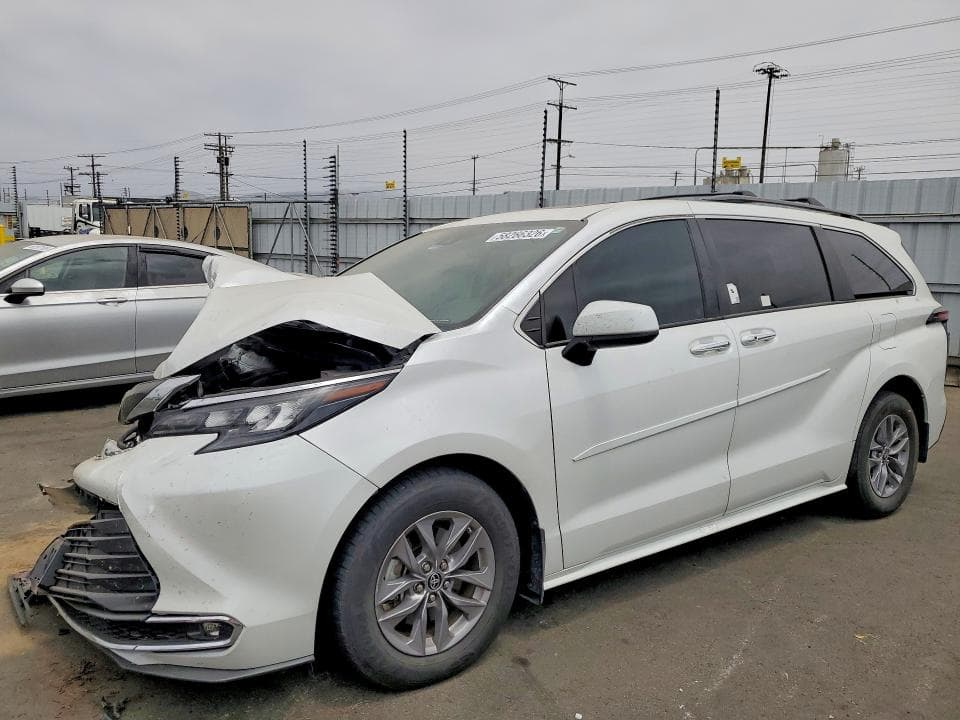 2024 TOYOTA SIENNA XLE 7-PASSENGER
