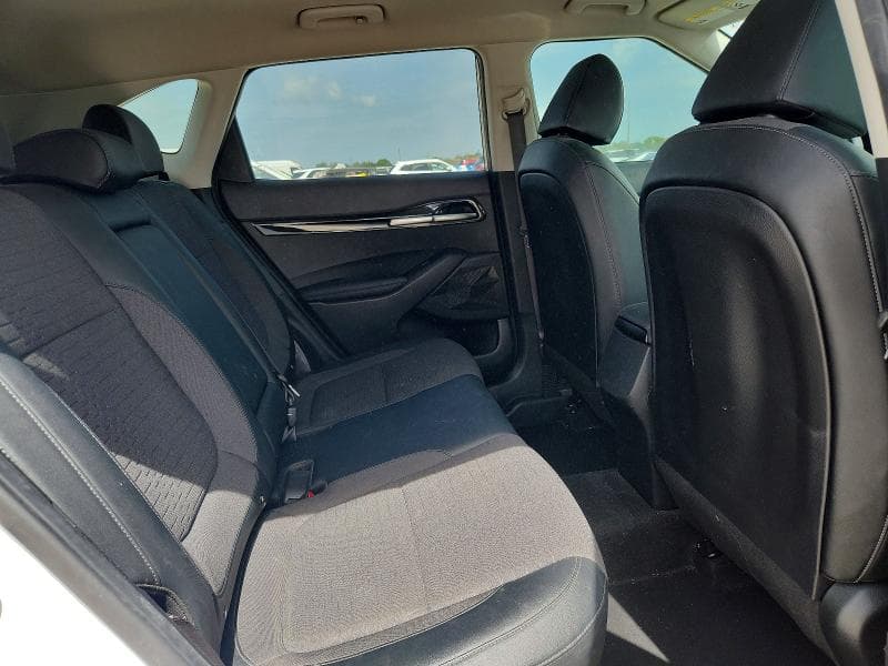 2021 KIA SELTOS S 11