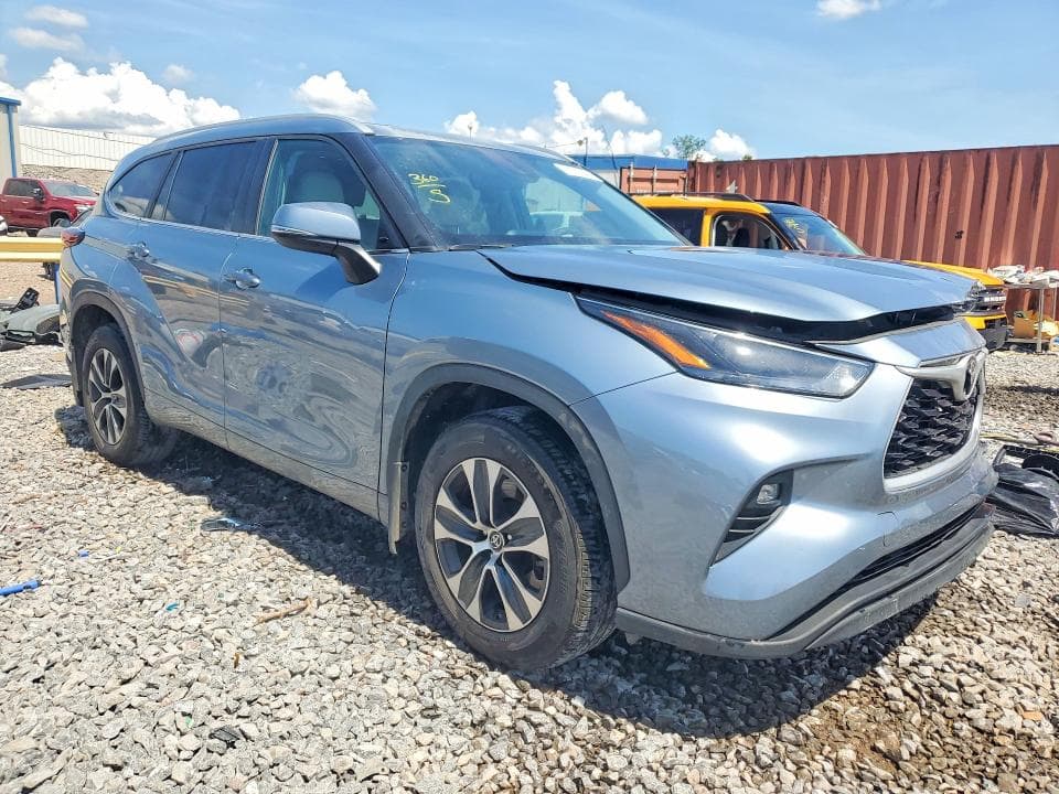 2024 TOYOTA HIGHLANDER XLE 4