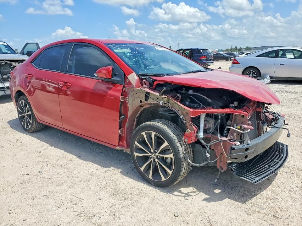 2018 TOYOTA COROLLA XSE 4