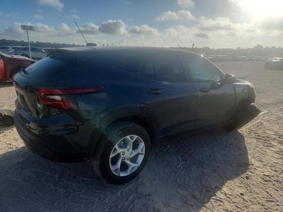 2026 CHEVROLET TRAX LS 3