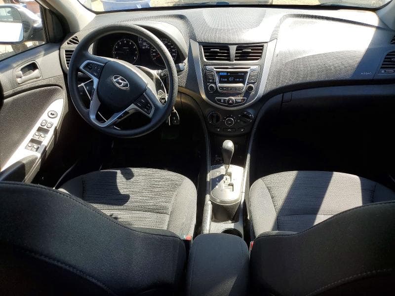 2017 HYUNDAI ACCENT SE 8