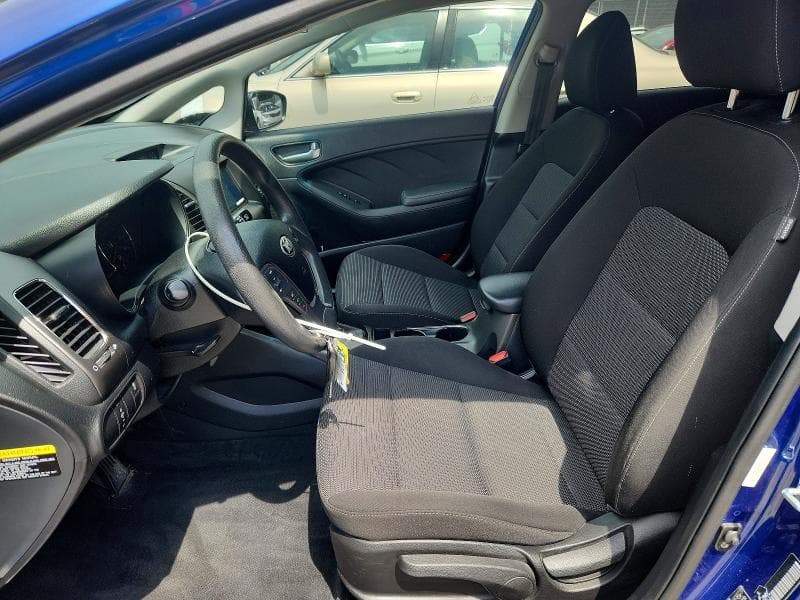 2017 KIA FORTE LX 7