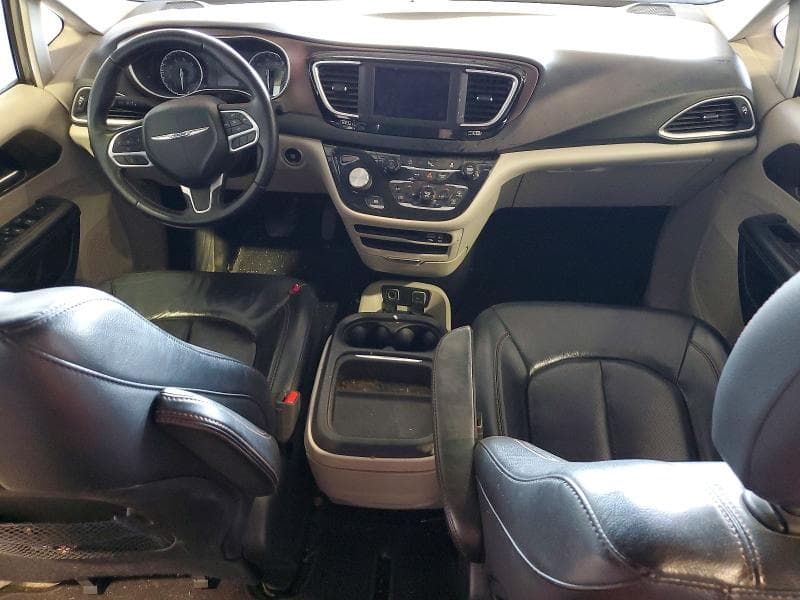 2018 CHRYSLER PACIFICA TOURING L 8