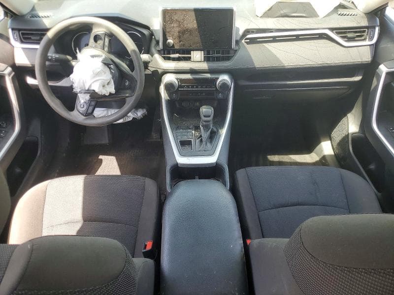 2023 TOYOTA RAV4 LE 8