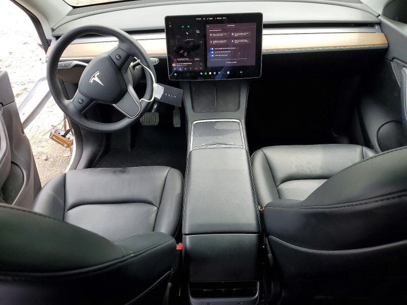 2022 TESLA MODEL Y 8