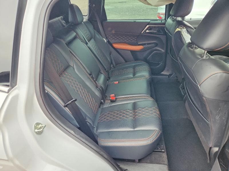 2023 MITSUBISHI OUTLANDER SEL 11