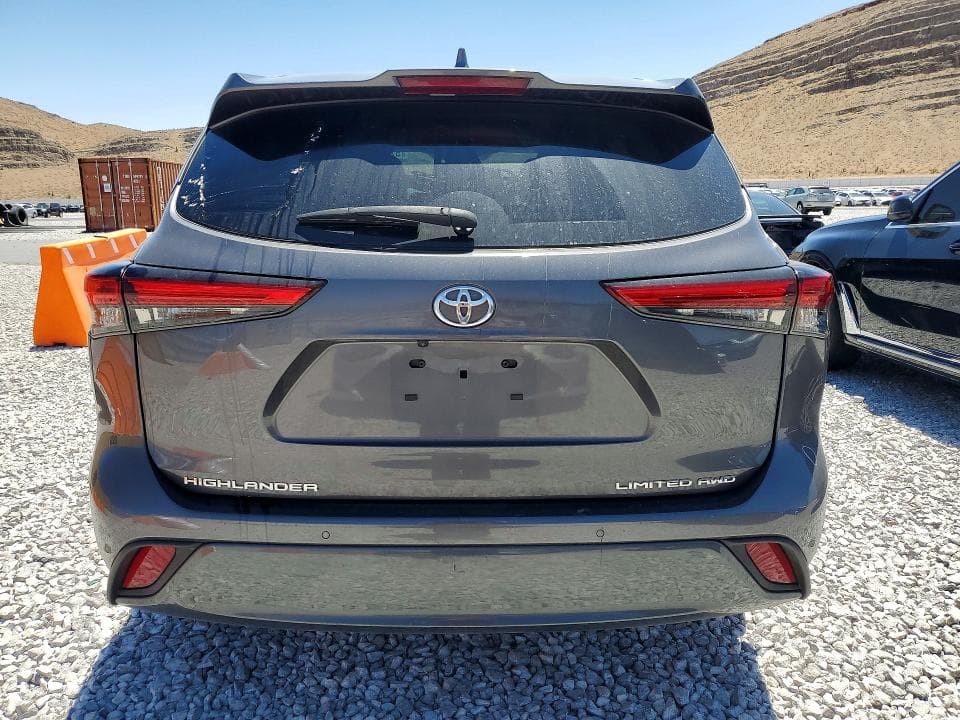 2022 TOYOTA HIGHLANDER LIMITED 6
