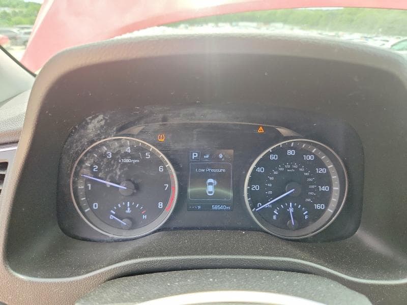 2018 HYUNDAI ELANTRA SEL 9