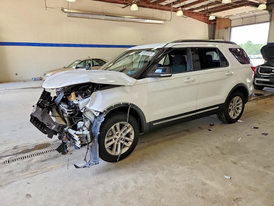 2017 FORD EXPLORER XLT - 1