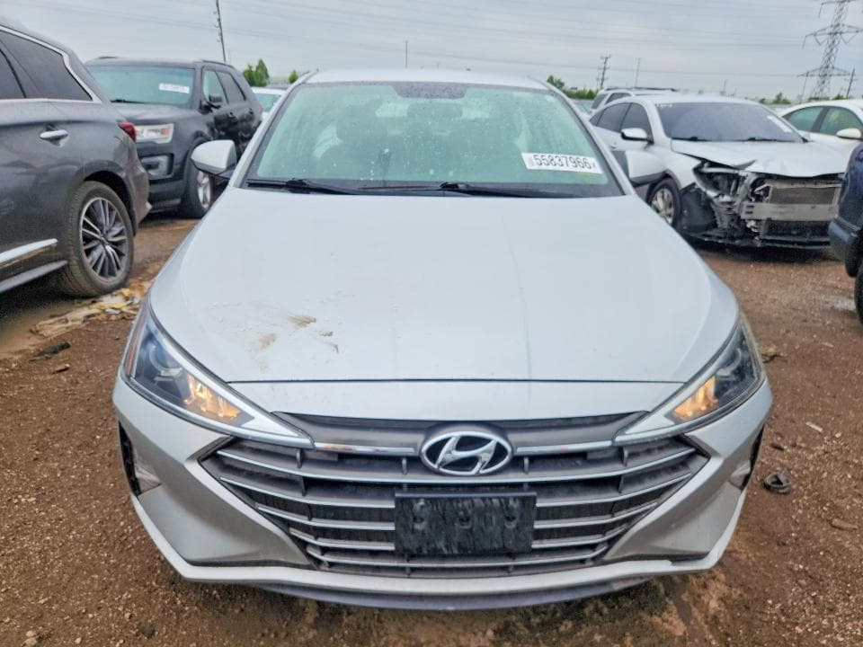 2019 HYUNDAI ELANTRA SE 5