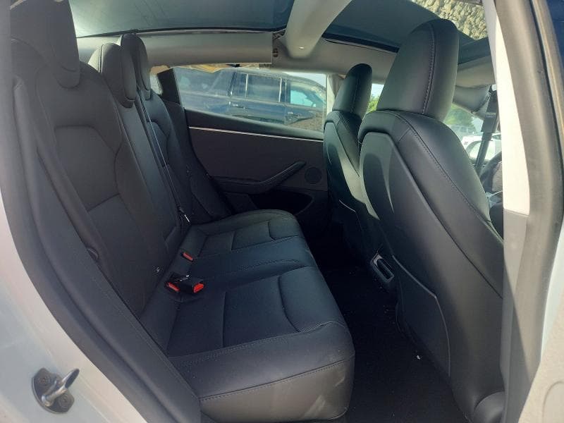 2025 TESLA MODEL 3 10