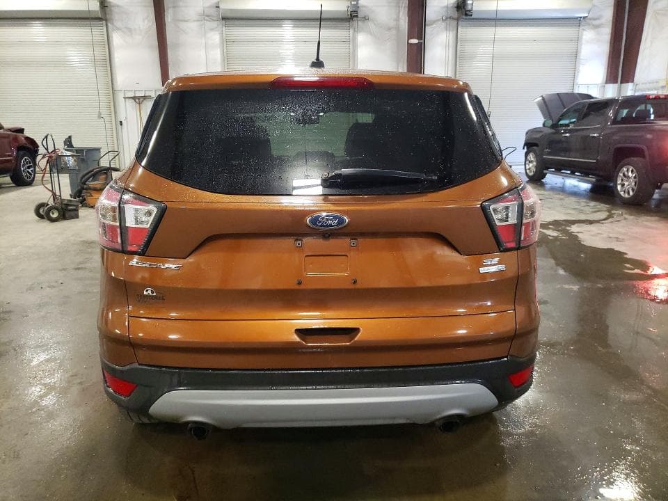 2017 FORD ESCAPE SE 6