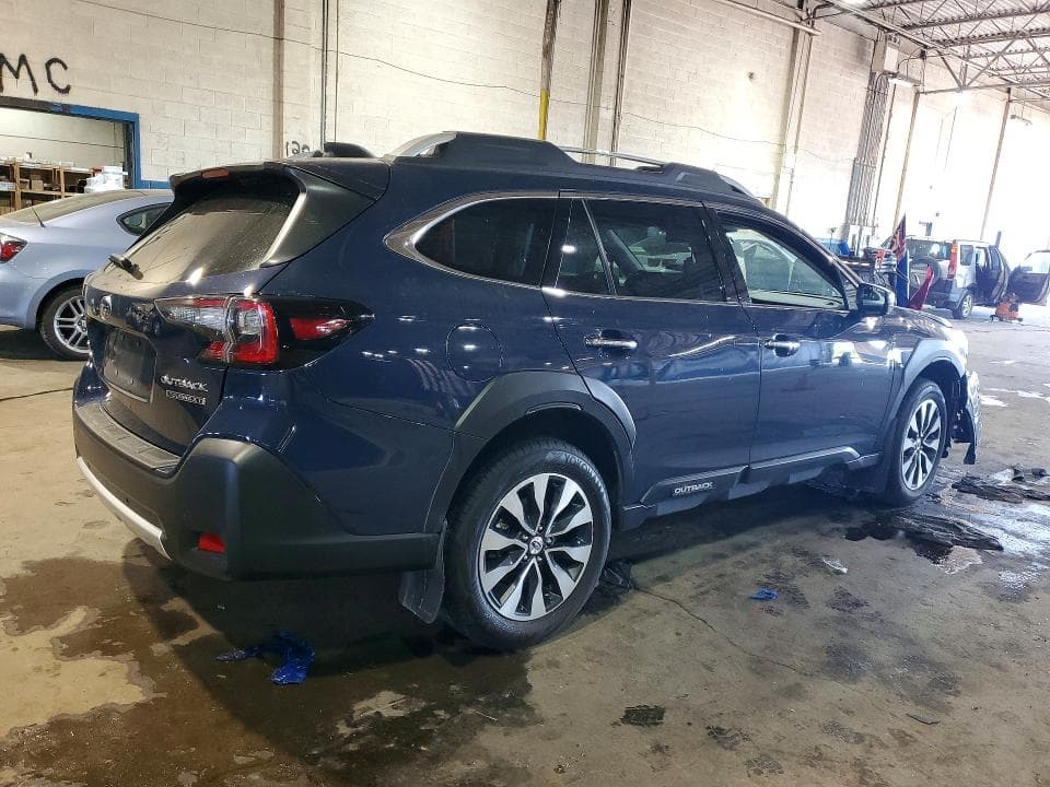 2025 SUBARU OUTBACK TOURING 3