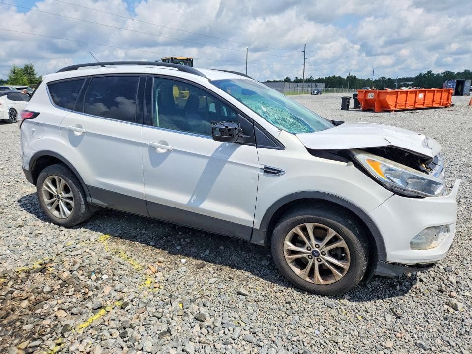2018 FORD ESCAPE SE 4