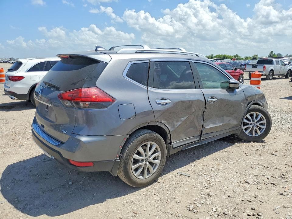 2017 NISSAN ROGUE SV 3