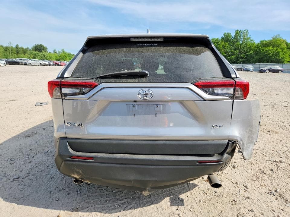 2020 TOYOTA RAV4 XLE 6