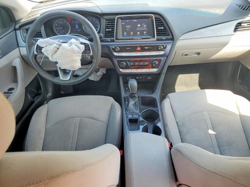 2019 HYUNDAI SONATA SE 8
