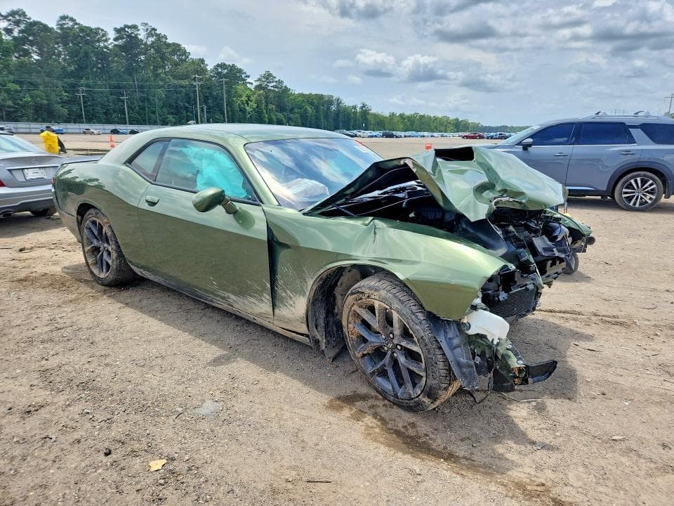 2022 DODGE CHALLENGER SXT 4