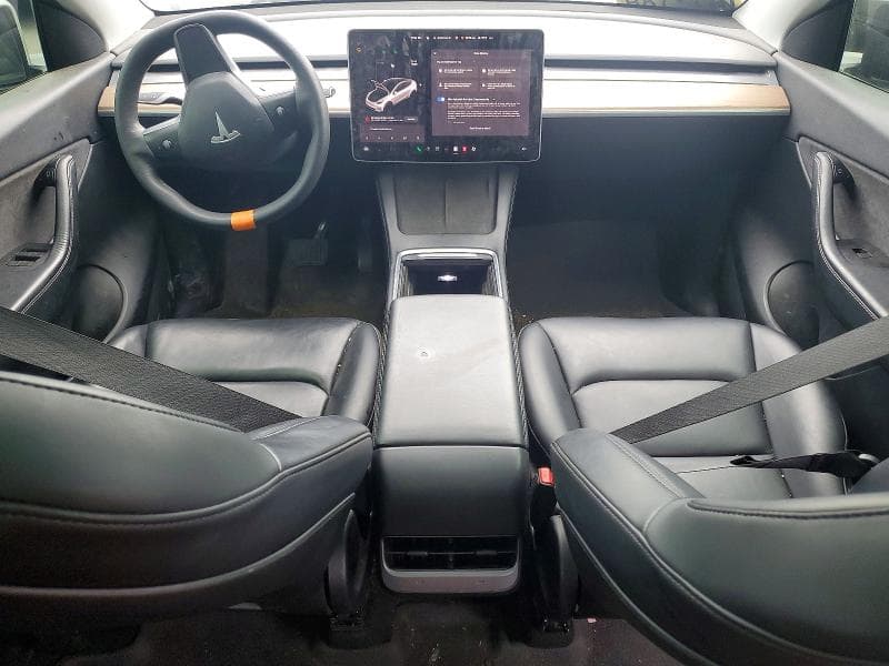 2022 TESLA MODEL Y 8