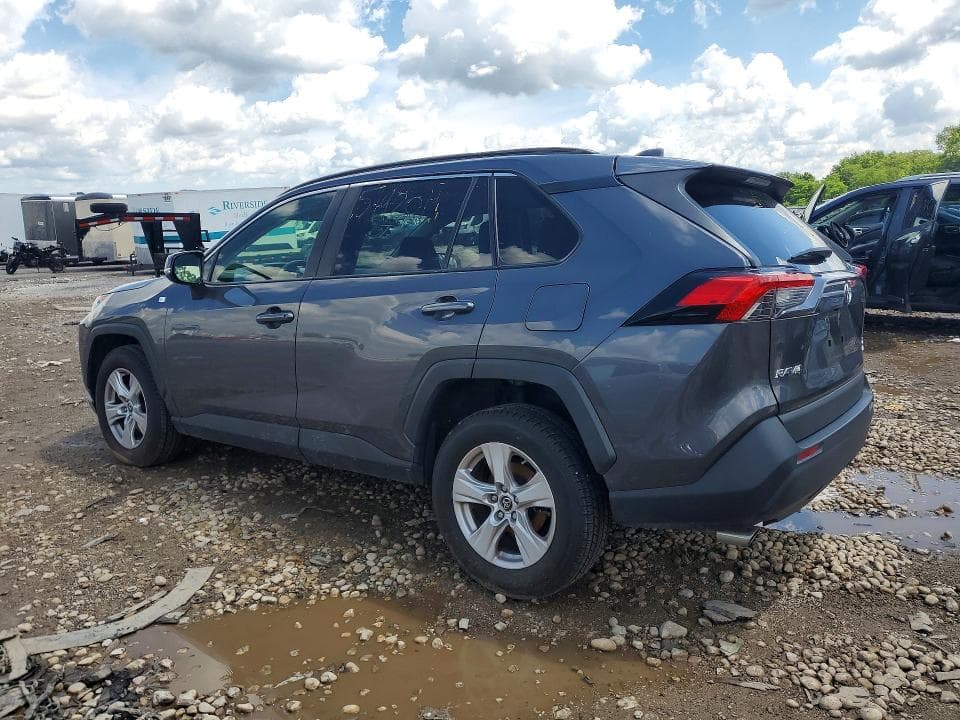 2019 TOYOTA RAV4 XLE 2