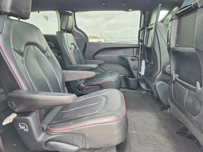 2020 CHRYSLER PACIFICA LIMITED 11