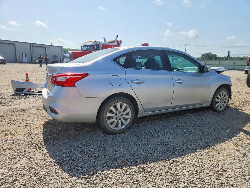 2018 NISSAN SENTRA S 3