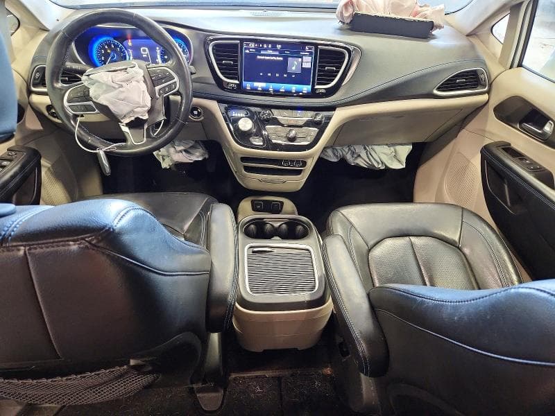 2021 CHRYSLER PACIFICA TOURING L 8