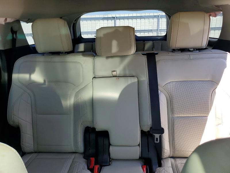 2017 FORD EXPLORER PLATINUM 10
