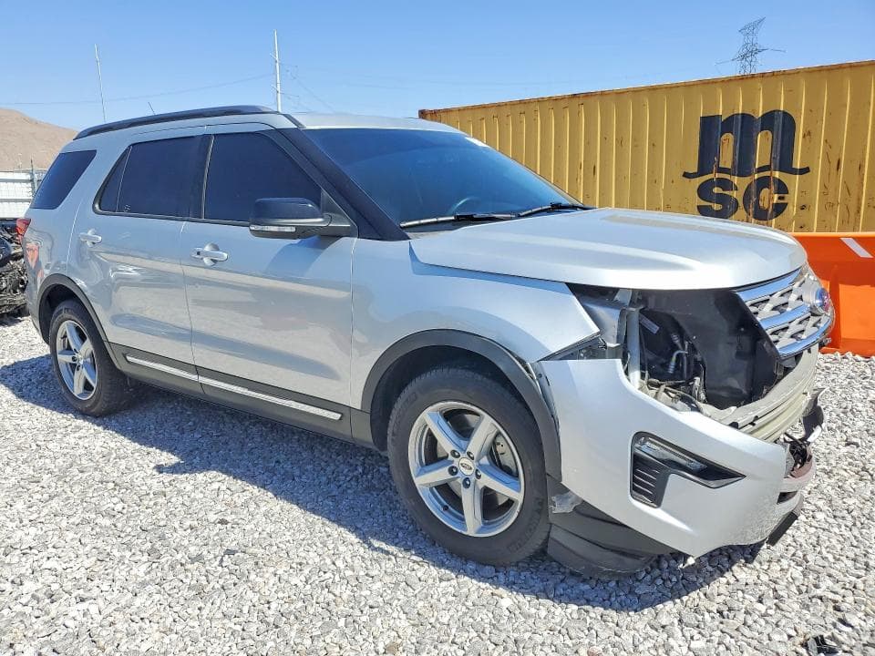 2018 FORD EXPLORER XLT 4