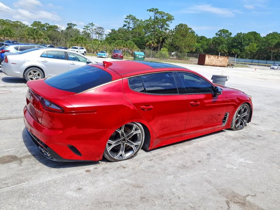 2018 KIA STINGER GT2 3