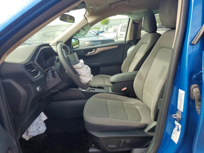2020 FORD ESCAPE SE 7