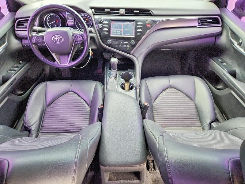 2019 TOYOTA CAMRY SE 8