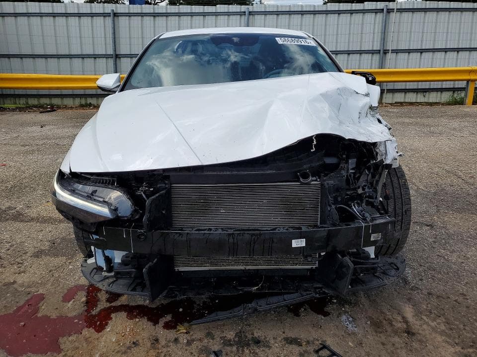 2024 HYUNDAI ELANTRA SEL 5