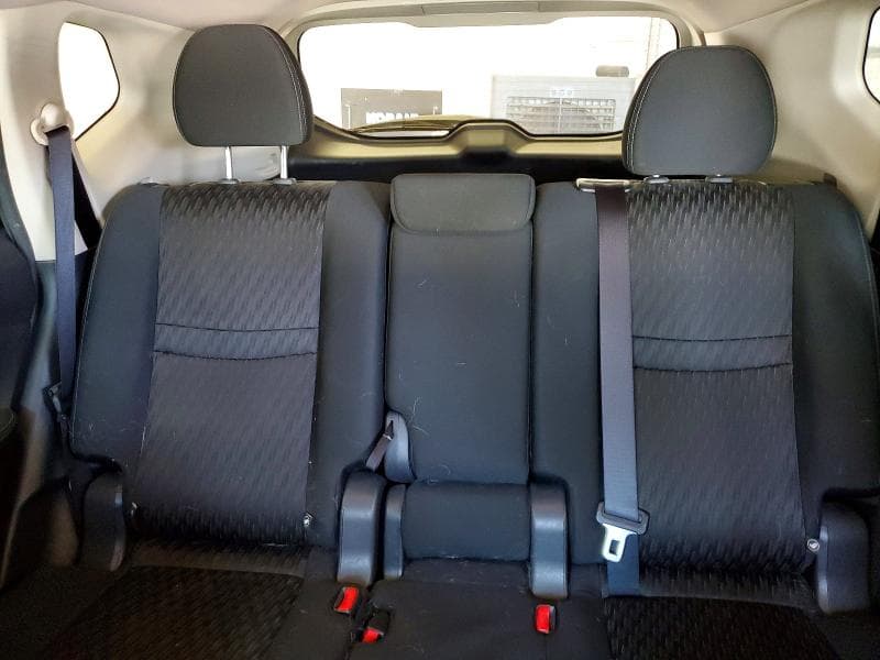 2017 NISSAN ROGUE SV 10