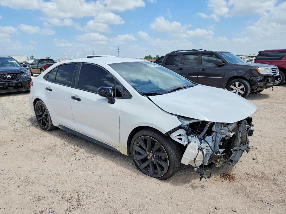 2022 TOYOTA COROLLA SE 4