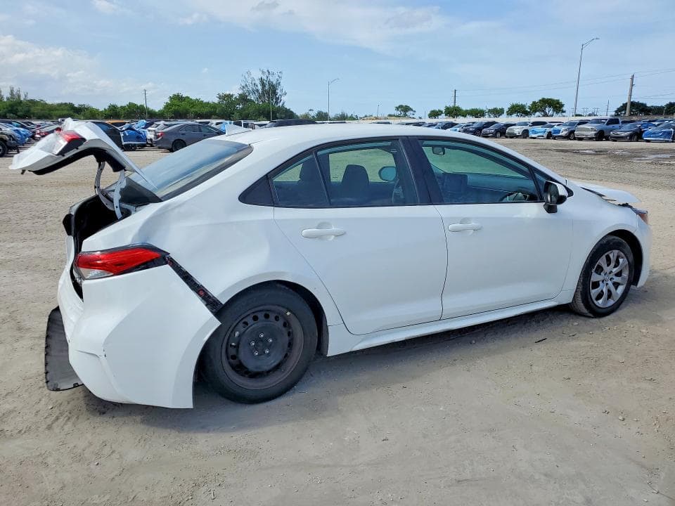 2024 TOYOTA COROLLA LE 3