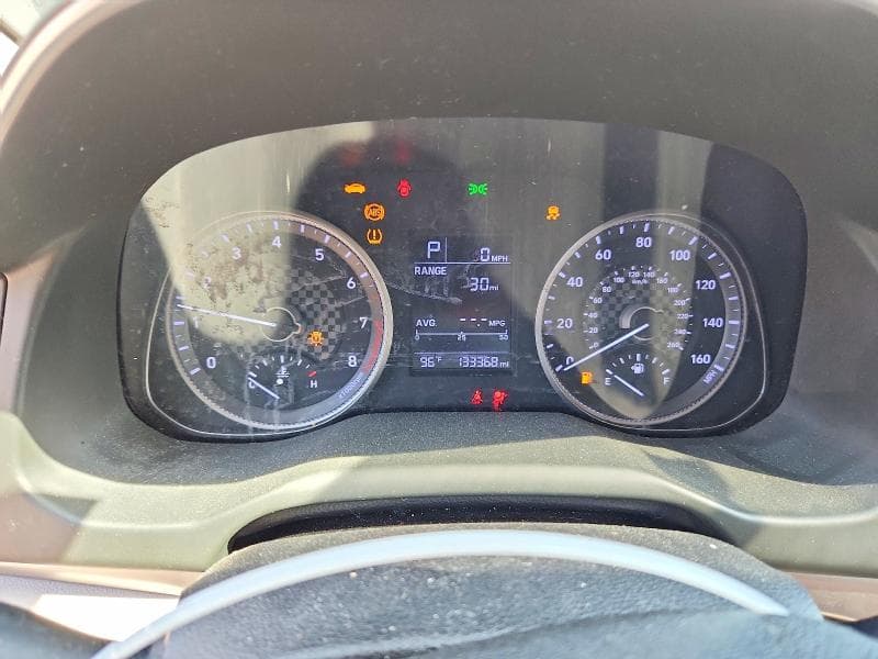 2019 HYUNDAI ELANTRA SE 9