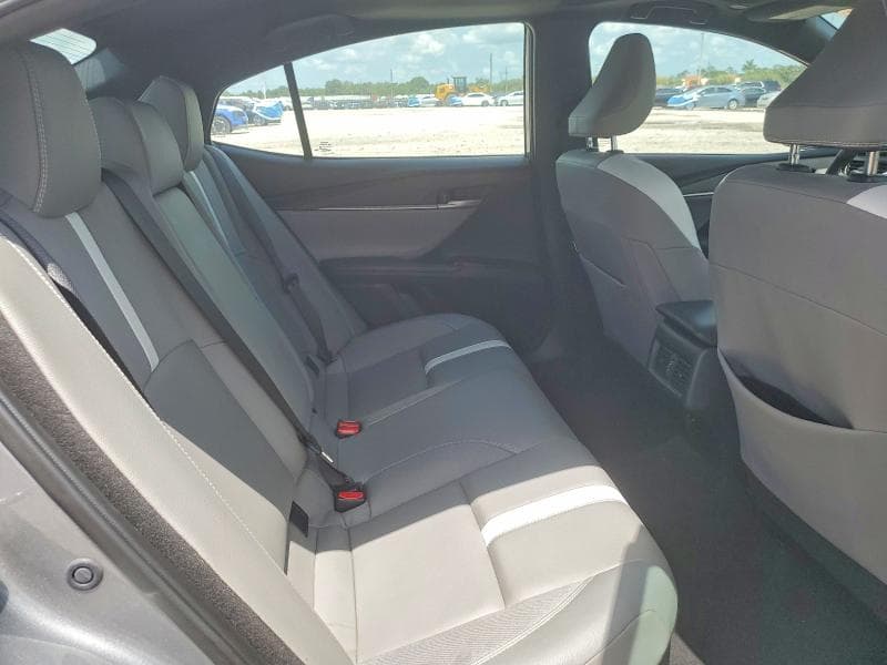 2025 TOYOTA CAMRY SE 10