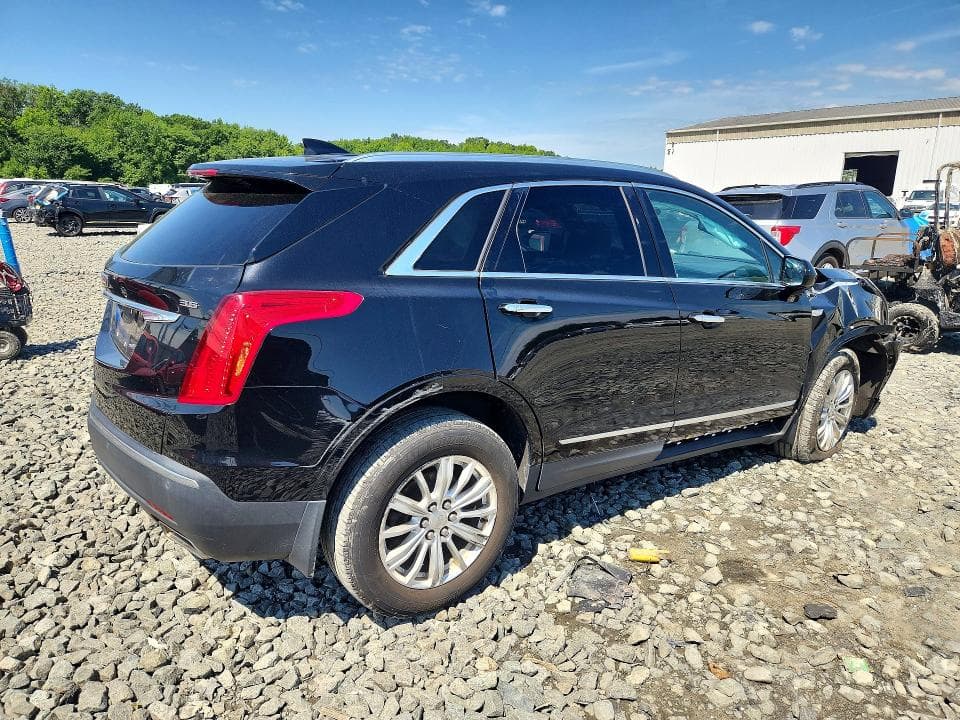2018 CADILLAC XT5 3