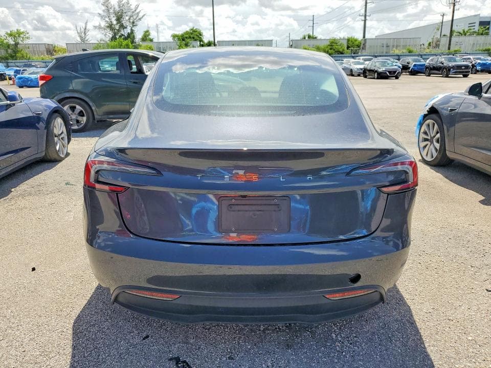 2025 TESLA MODEL 3 6