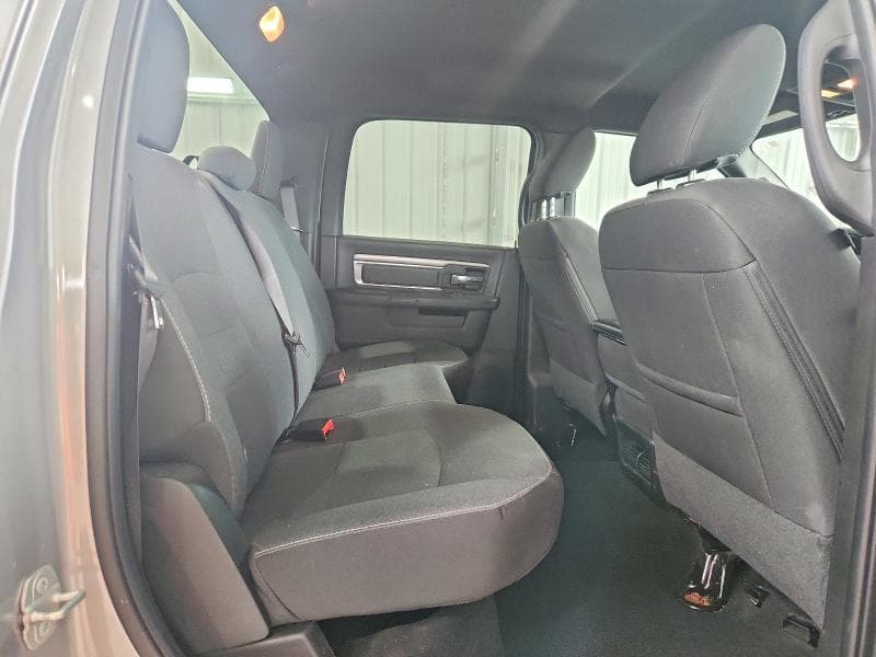 2022 RAM 1500 CLASSIC SLT 10