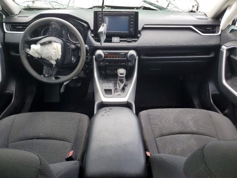 2019 TOYOTA RAV4 LE 8